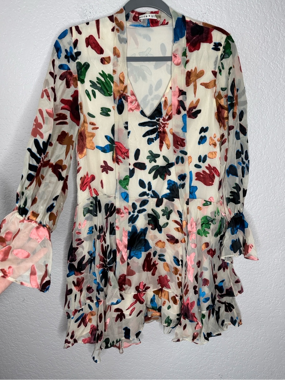 Alice + Olivia Moran Silk Blend Mini Dress Small Rainbow Floral Bell Sleeve - Picture 3 of 8